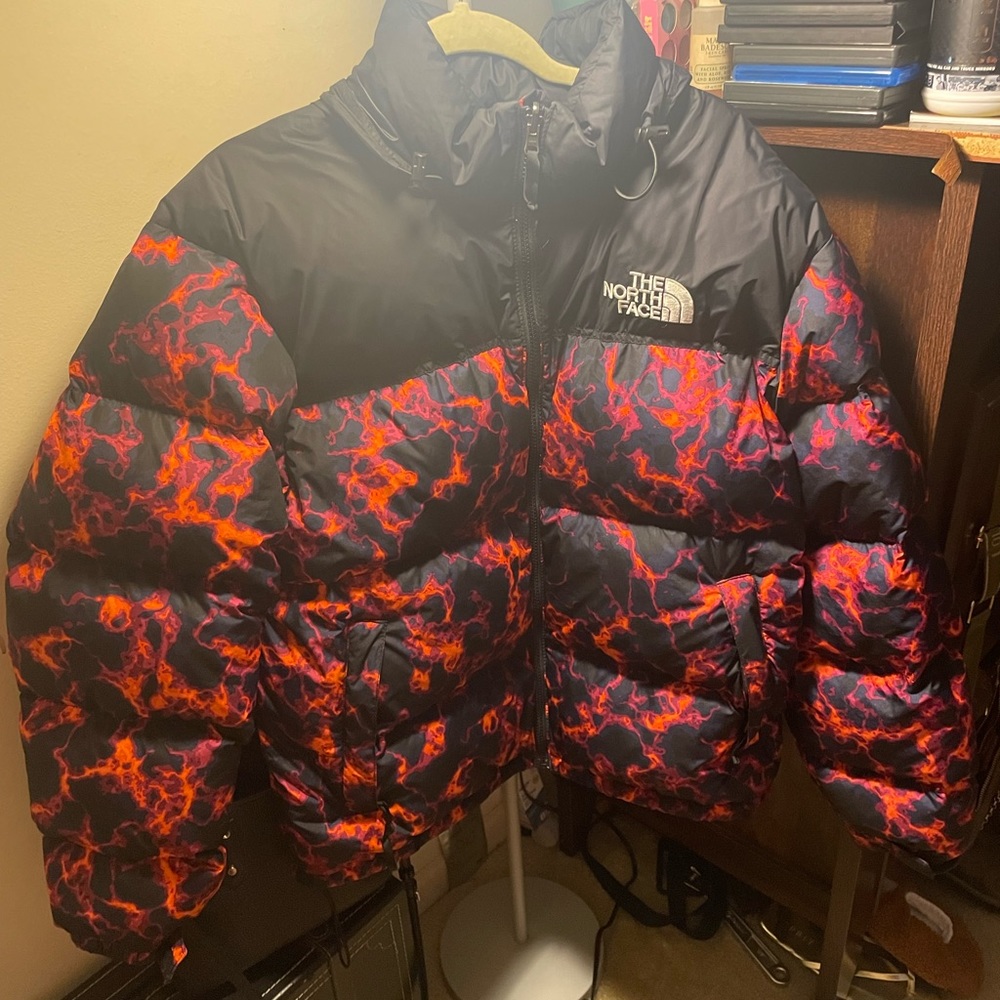 The north face mens puffer coat